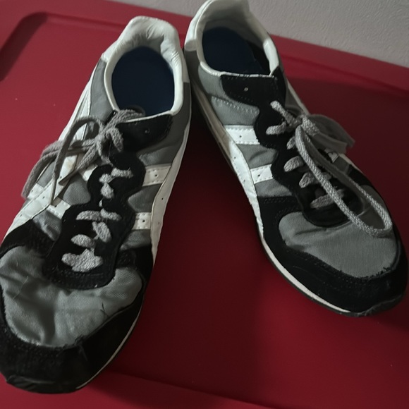 Used ASICS - Picture 2 of 3